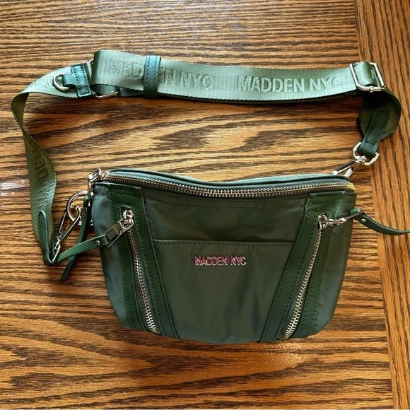Madden NYC Olive Green Crossbody Bag Goldtone Hardware - Picture 2 of 10